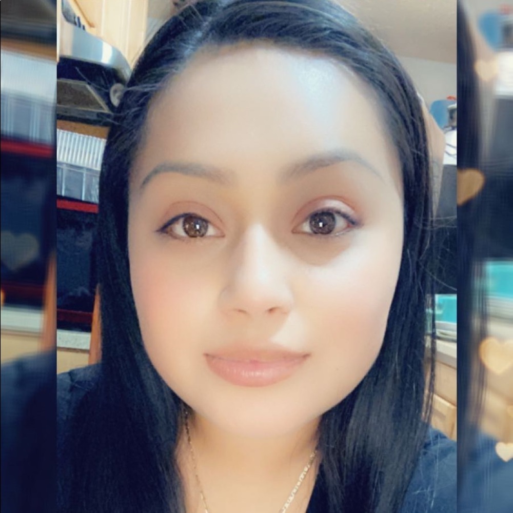 Meet your Posher, Yelitza